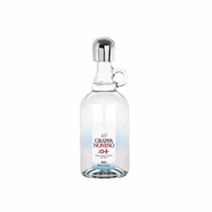 Botella de Grappa Nonino Friulana artesanal italiana sobre fons neutre