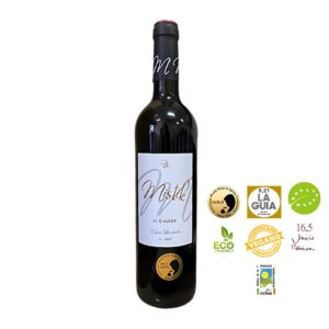 Botella de vino tinto Mistik 6 sobre fondo neutro, destacando su color rojo brillante y etiqueta elegante.