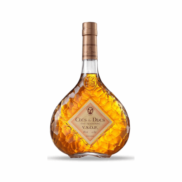 Botella de Armagnac Cles Des Ducs, brandy francés premium disponible en Barcelona Wines Online